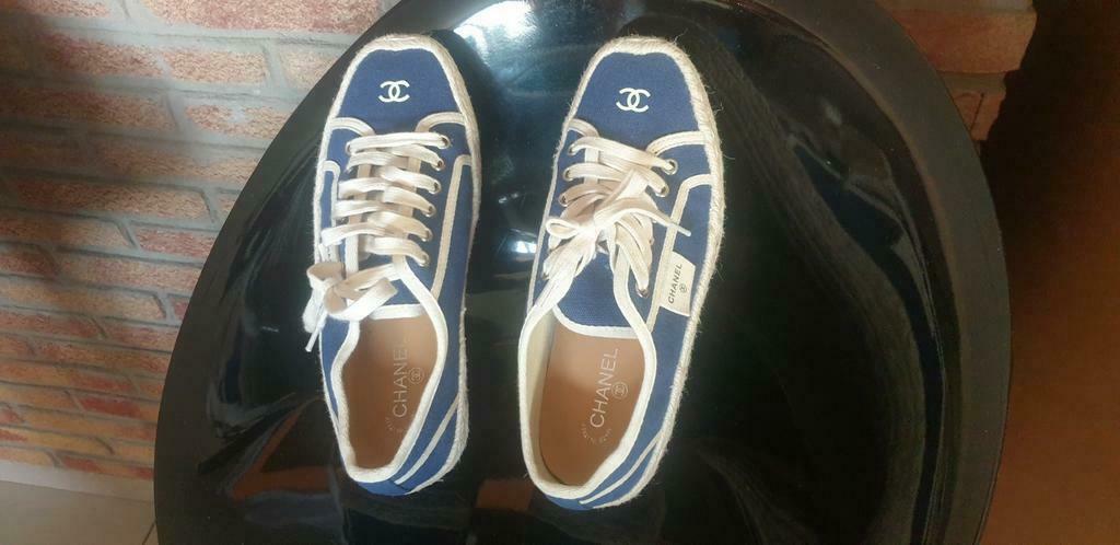 Baskets en toile Chanel 40, Enlèvement ou Envoi, Comme neuf