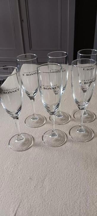 5 kleine Champagne glazen, Ophalen of Verzenden, Zo goed als nieuw