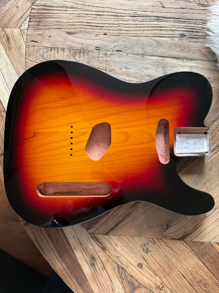 Telecaster body” 3 Tone sunburst” Elzen” new, Verzenden