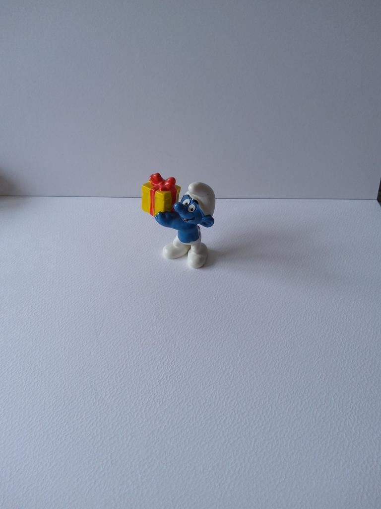 McDonald's maakt reclame voor grappenmaker smurf, Verzamelen, Smurfen, Ophalen of Verzenden, Zo goed als nieuw, Lolsmurf, Poppetje, Figuurtje of Knuffel