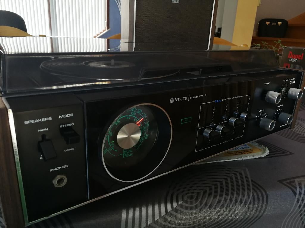 Nivico (JVC) MSL-501L uit 1970 met originele luidsprekers, Enlèvement