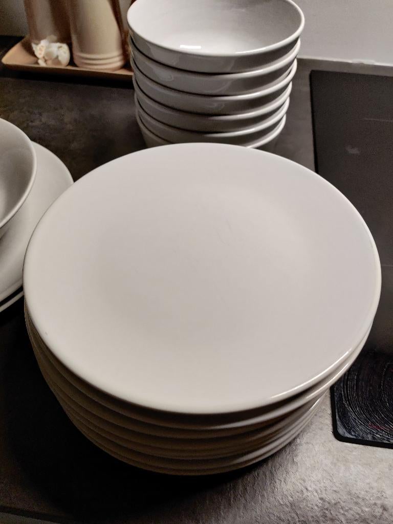 Ikea borden / servies, Ophalen, Overige materialen, Zo goed als nieuw, Effen