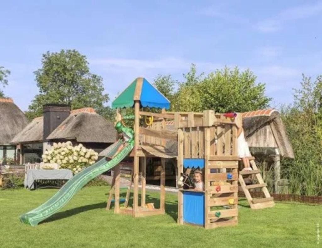 Zoek, URGENT, portalen, pallets, pallets, grote trommels, Kinderen en Baby's, Speelgoed | Buiten | Speeltoestellen, Glijbaan, Loopbrug