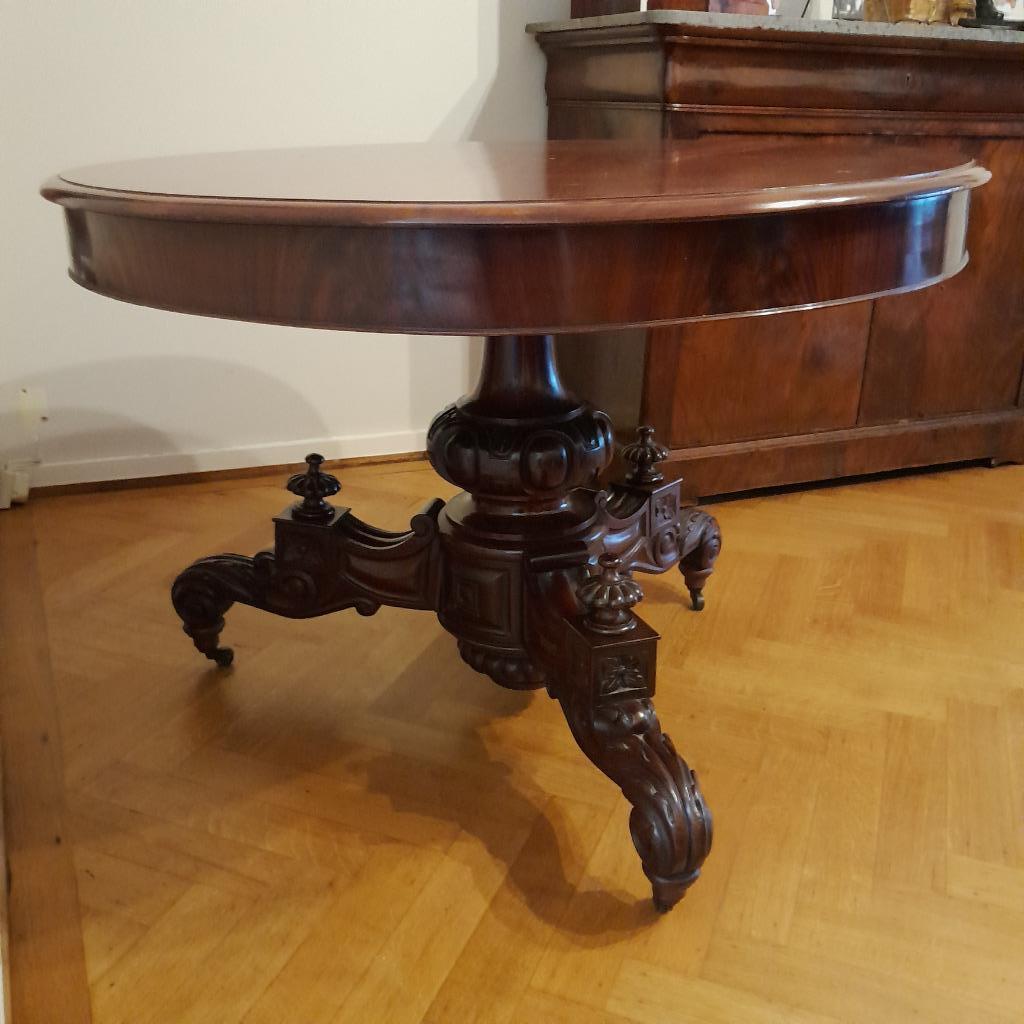 Beau guéridon d’époque Louis Philippe en acajou, Enlèvement
