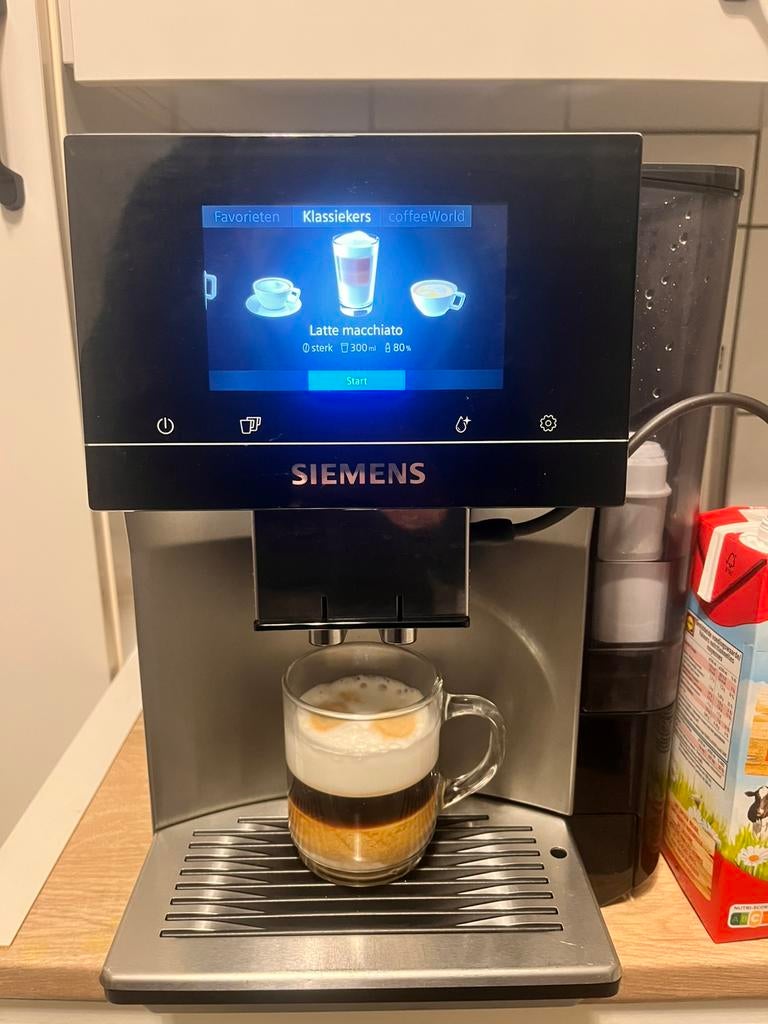 Siemens EQ700, Ophalen of Verzenden, Zo goed als nieuw