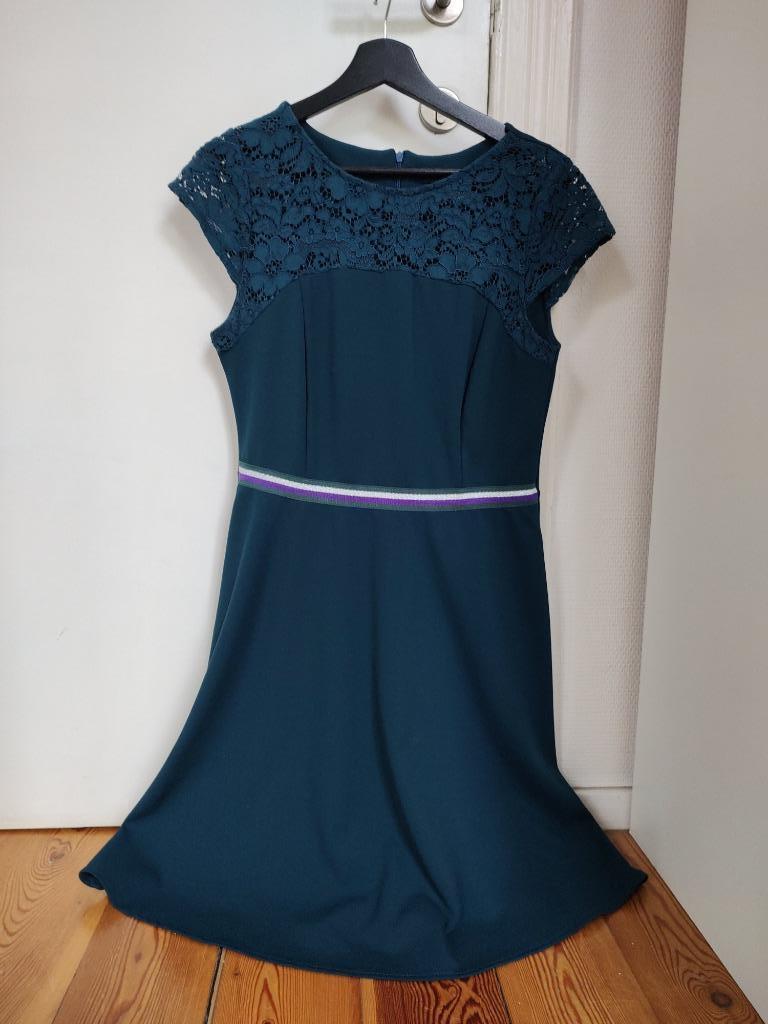 Aansluitend kleedje Lola Liza - maat 40, Kleding | Dames, Overige typen, Overige kleuren, Lola & Liza, Gedragen