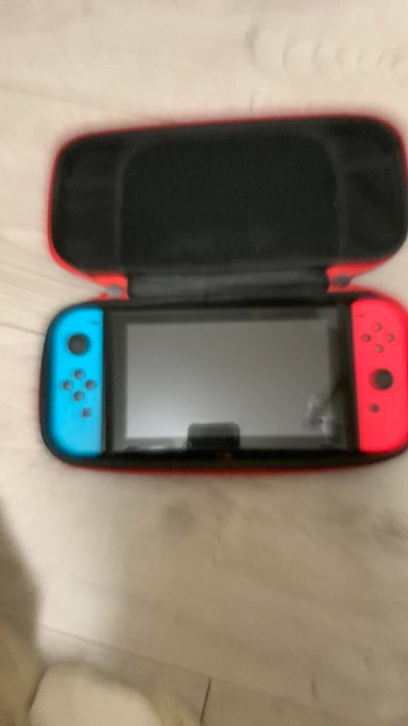 Nitendo switch, Enlèvement ou Envoi, Comme neuf