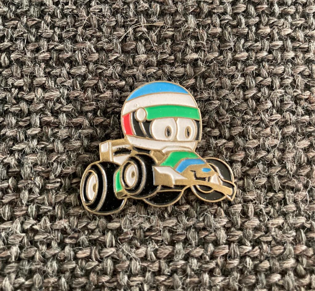 PIN - FORMULE 1 - F1 - RACING CAR, Verzenden, Gebruikt, Sport, Speldje of Pin