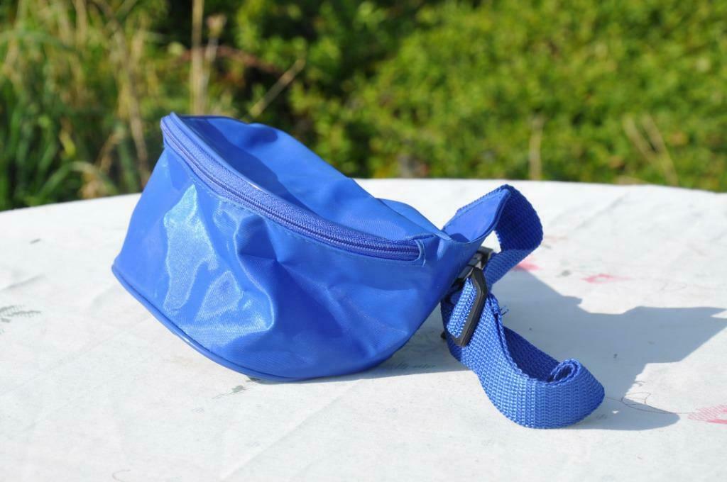 § sac banane bleu tour de  taille reglable (4), Enlèvement ou Envoi, Comme neuf, Bleu, Autres types