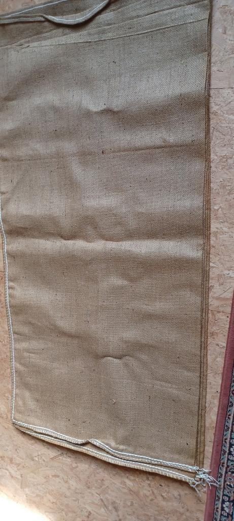 4 grands sacs en jute, Enlèvement ou Envoi
