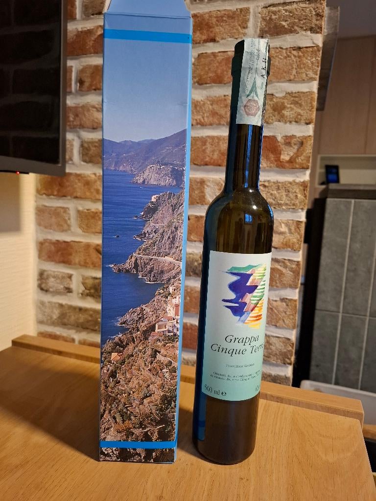 CINQUE TERRE Grappa fles (500 ml), Ophalen of Verzenden