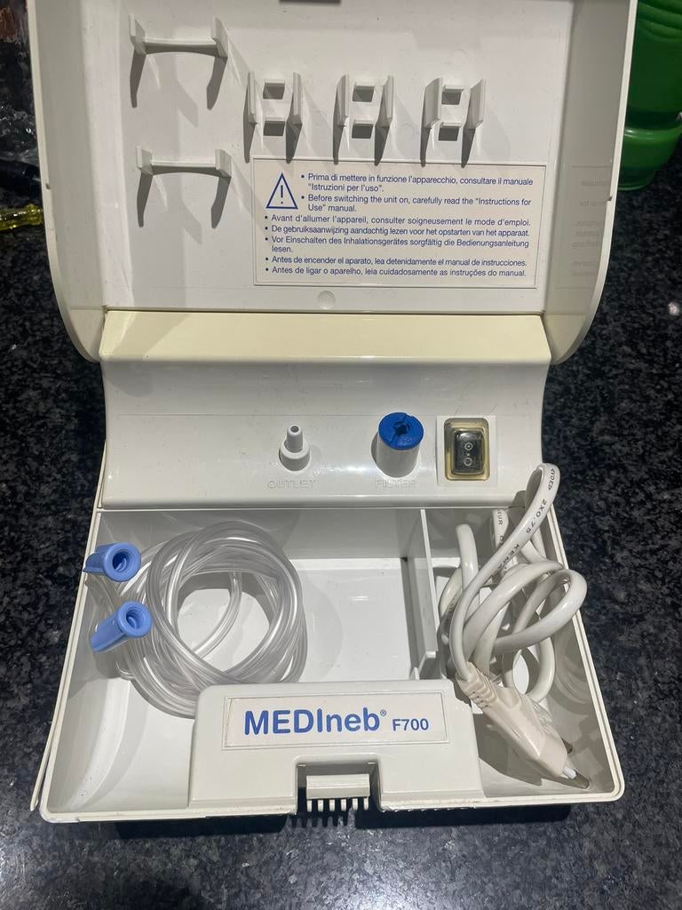Aérosol/inhalateur medineb 700, Enlèvement ou Envoi, Utilisé