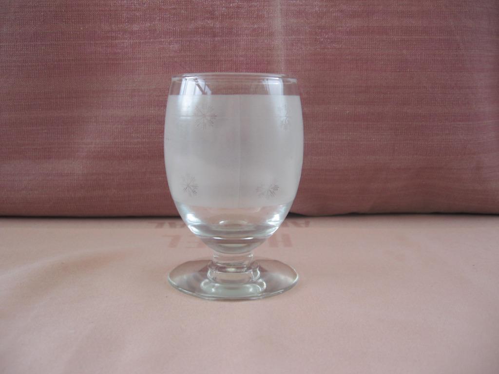 Verre ballon Ricard 1 avec petits flocons de neige., Enlèvement ou Envoi, Comme neuf, Ustensile