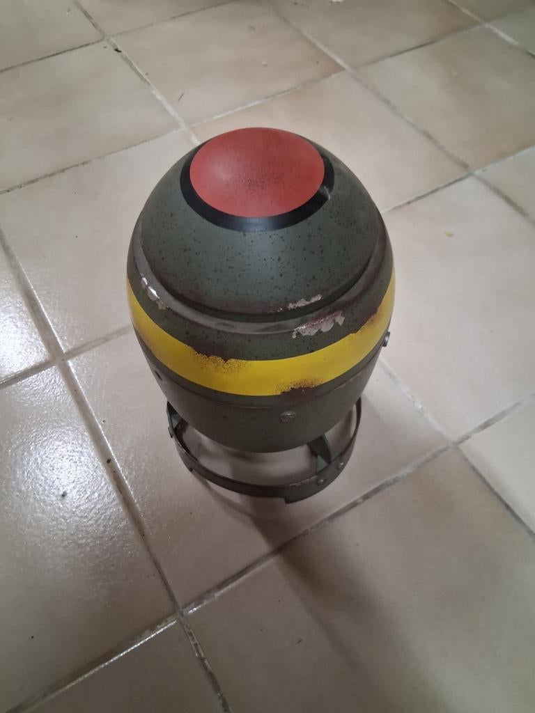 Fallout Anthology Mini nuke, Games en Spelcomputers, Games | Pc, Ophalen, Vanaf 18 jaar, 1 speler, Eén computer