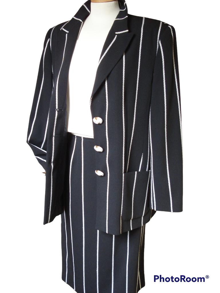 Louis Féraud tailleur mt 40-42, Taille 42/44 (L), Enlèvement ou Envoi, Comme neuf, Louis feraud