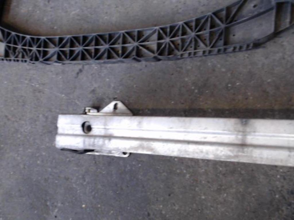 Renfort pare choc avant Peugeot 308 Break 2008-2011 LP/13870, Ophalen of Verzenden, Gebruikt, Voor, Peugeot