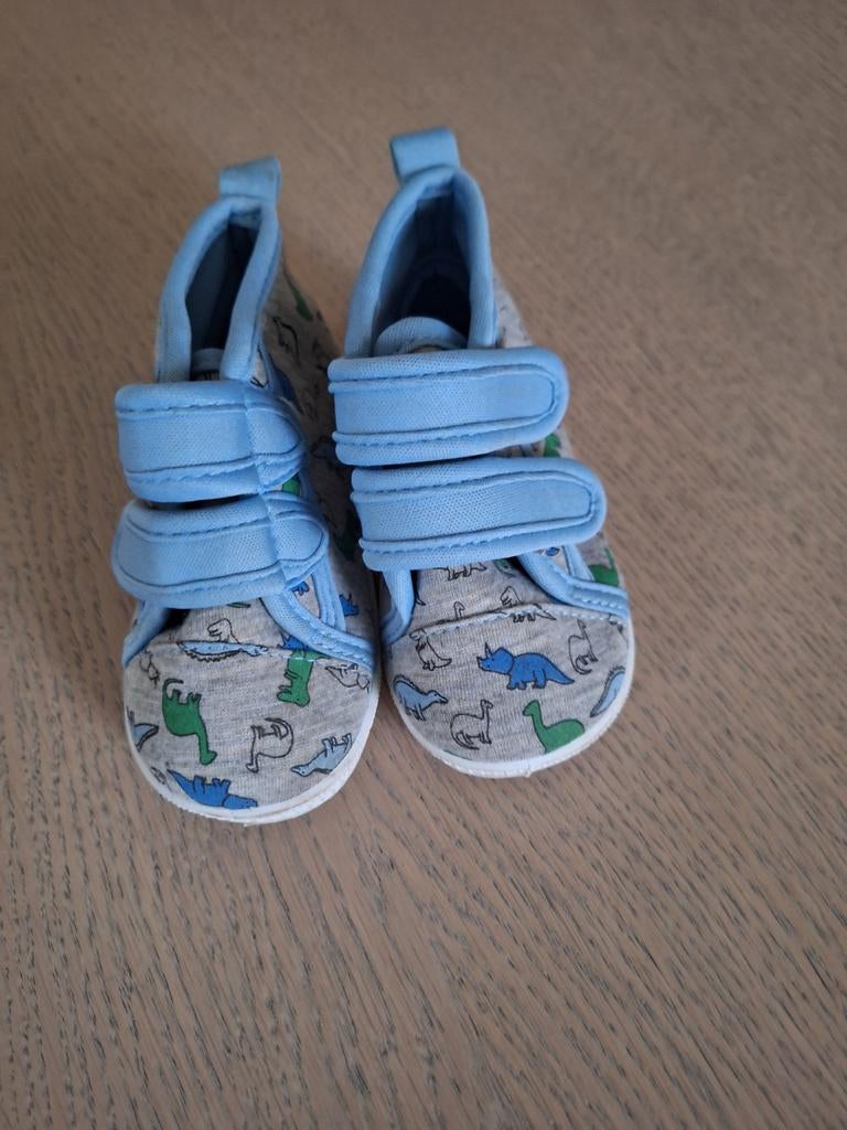 Kinderpantoffels, Enlèvement