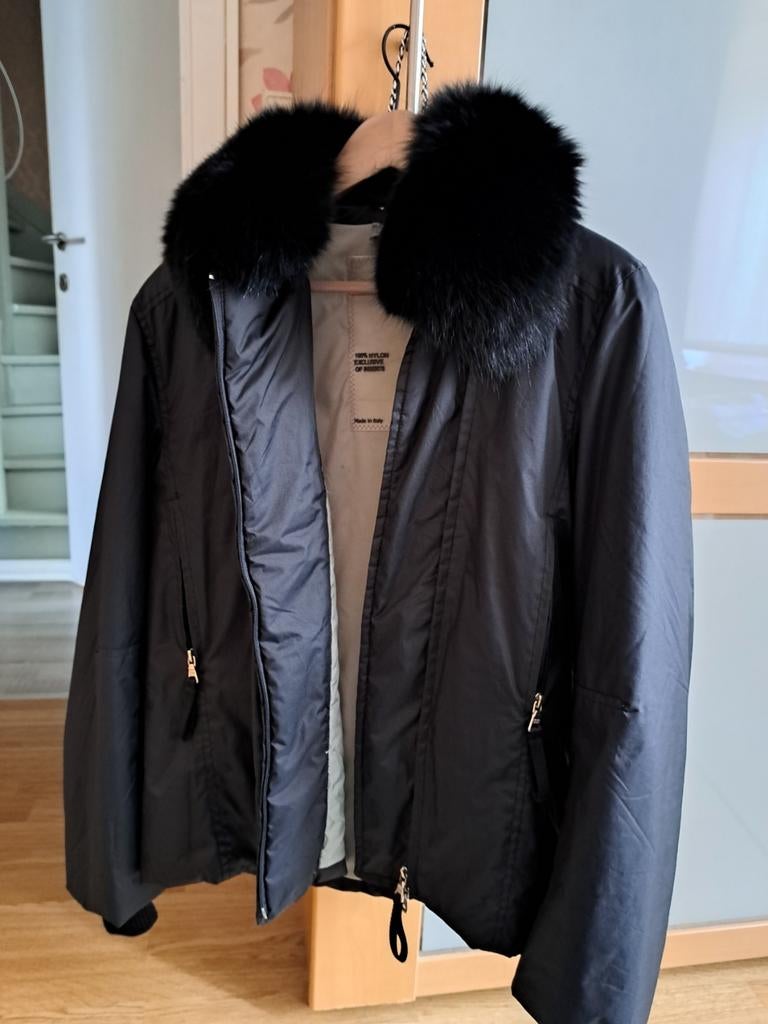 Veste femme  prada  original  42-44, Vêtements | Hommes, Vestes | Hiver, Enlèvement ou Envoi