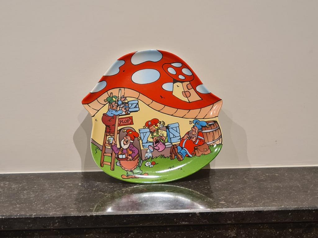 Kunstof bord van plop, Ophalen, Zo goed als nieuw