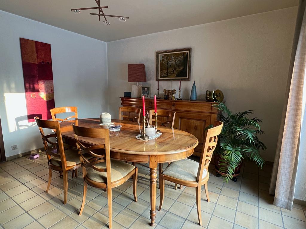 SALLE A MANGER, Enlèvement, Utilisé