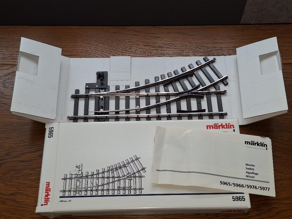 Märklin Maxi 5965  wissel links r 600 mm / 30, Hobby en Vrije tijd, Ophalen of Verzenden, Zo goed als nieuw, Rails, Märklin