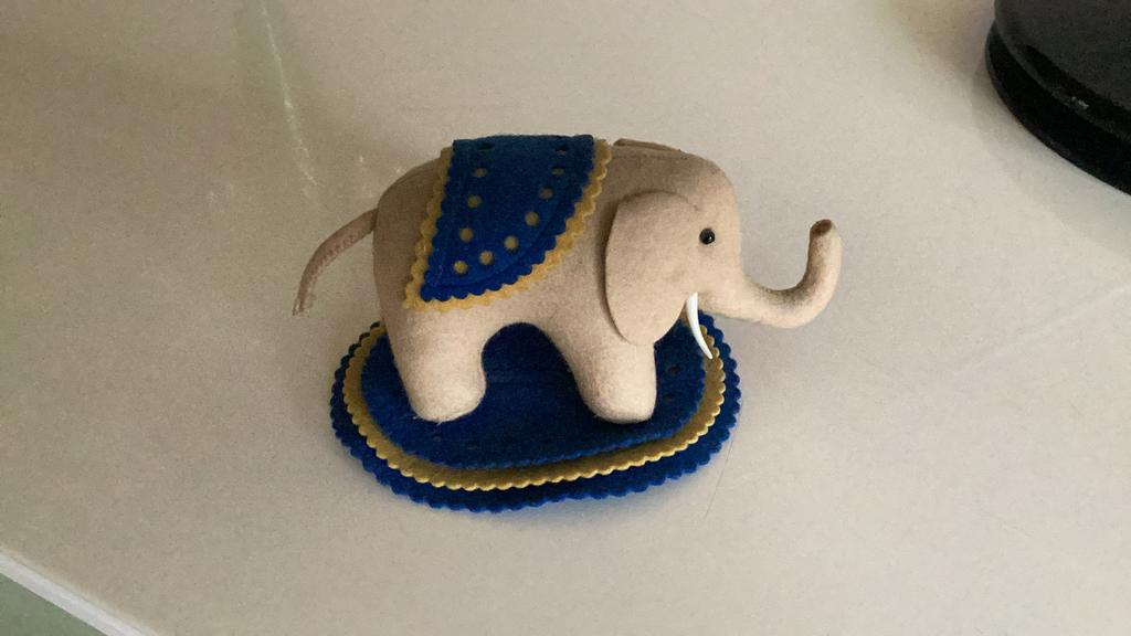 Steiff olifant 1984 replica Museum collectie, Verzamelen, Ophalen of Verzenden, Zo goed als nieuw, Steiff