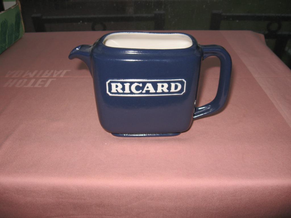 Ricard rechthoekige blauwe stenen kan halve liter, Verzamelen, Ophalen of Verzenden, Zo goed als nieuw, Gebruiksvoorwerp