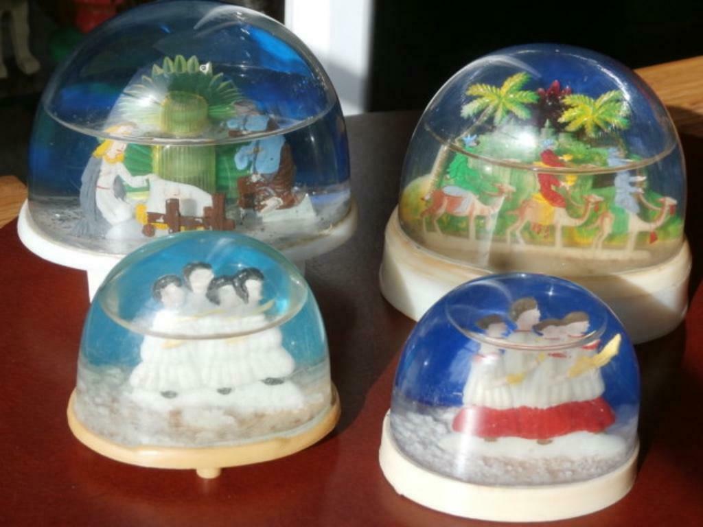 Boules à neige 4pcs. : Noël, Collections, Enlèvement ou Envoi, Utilisé, Religion
