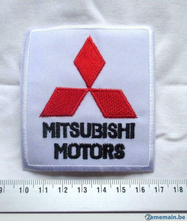 Mitsubishi Motors F326-embleem, Ophalen, Nieuw