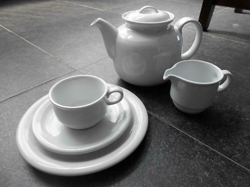 NIEUW SERVIES hotelporselein THOMAS !, Huis en Inrichting, Keuken | Servies, Ophalen, Nieuw, Overige stijlen, Porselein