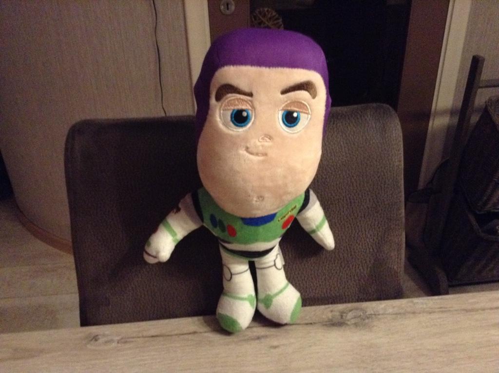Disney-Pixar Toy Story 4 Buzz Lightyear pluche character, Kinderen en Baby's, Speelgoed | Knuffels en Pluche, Ophalen of Verzenden