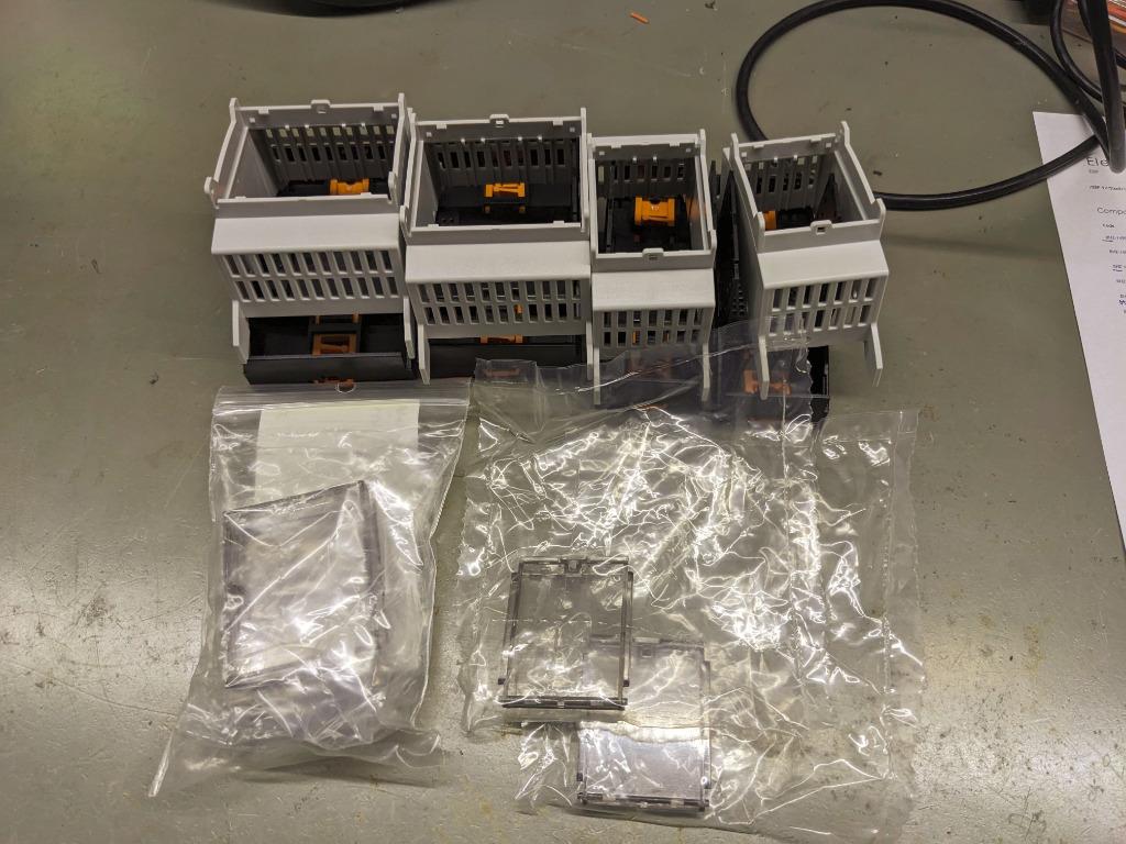 Plastic behuizingen, Enlèvement ou Envoi, Neuf