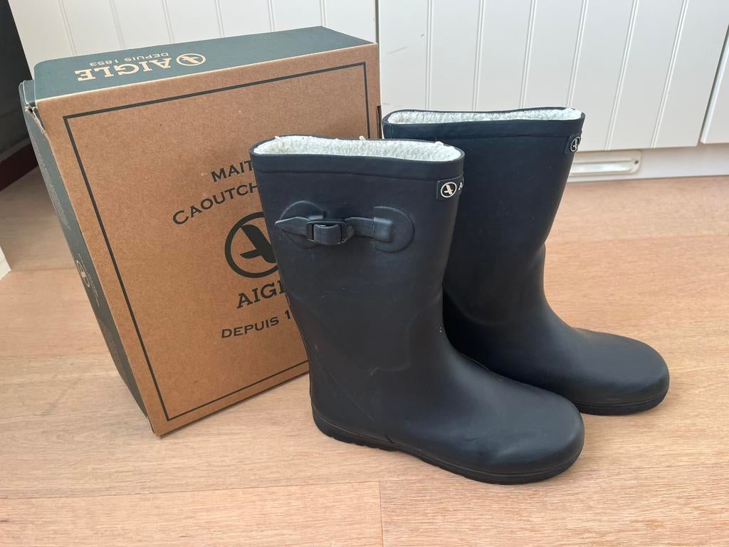 Aigle regenlaarzen met wol marineblauw maat 34, Ophalen, Zo goed als nieuw, Kinderen, Laarzen
