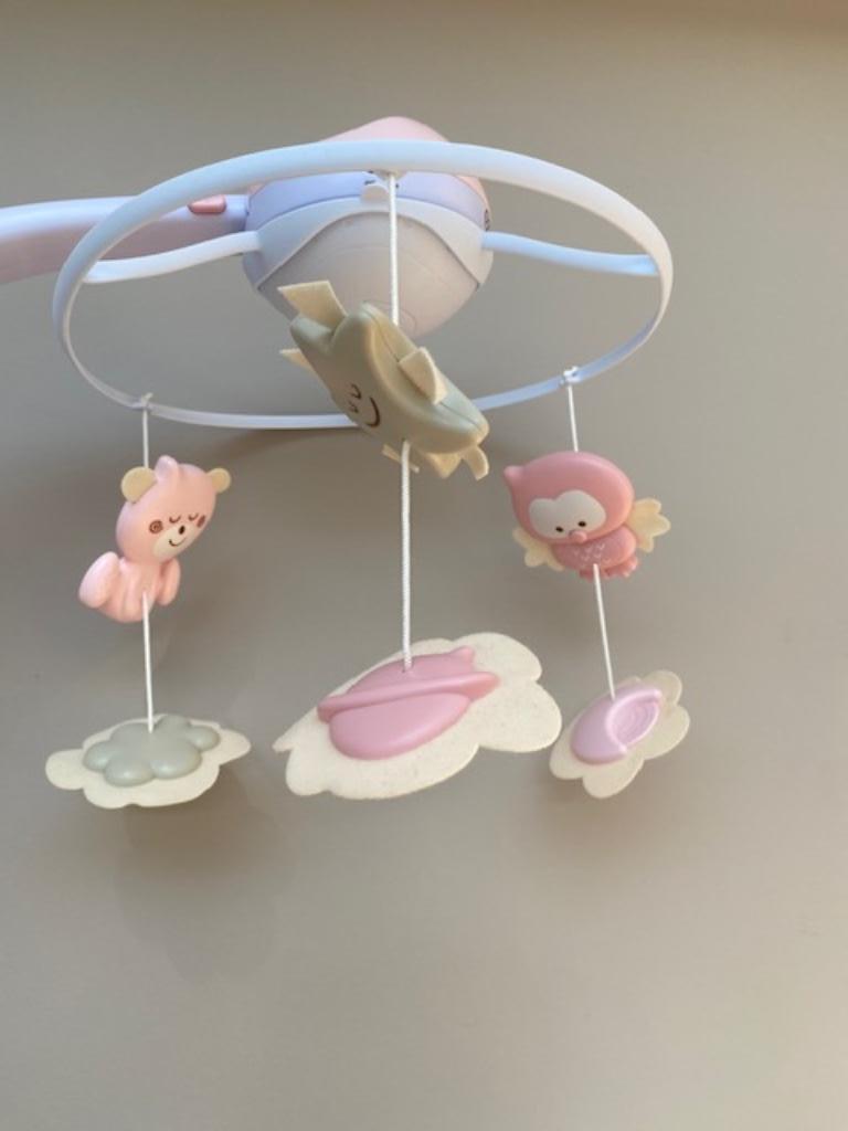 Muziekmobiel Infantino met projector, Kinderen en Baby's, Speelgoed | Babyspeelgoed, Ophalen of Verzenden, Zo goed als nieuw