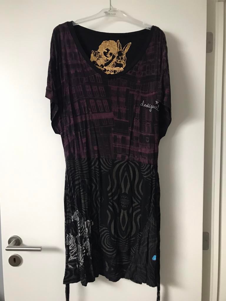 Robe Desigual noir / bordeaux / gris motifs, taille M, Desigual, Porté, Taille 38/40 (M)
