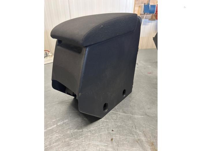 Armleuning van een Volkswagen Tiguan, Gebruikt, -, Volkswagen, -