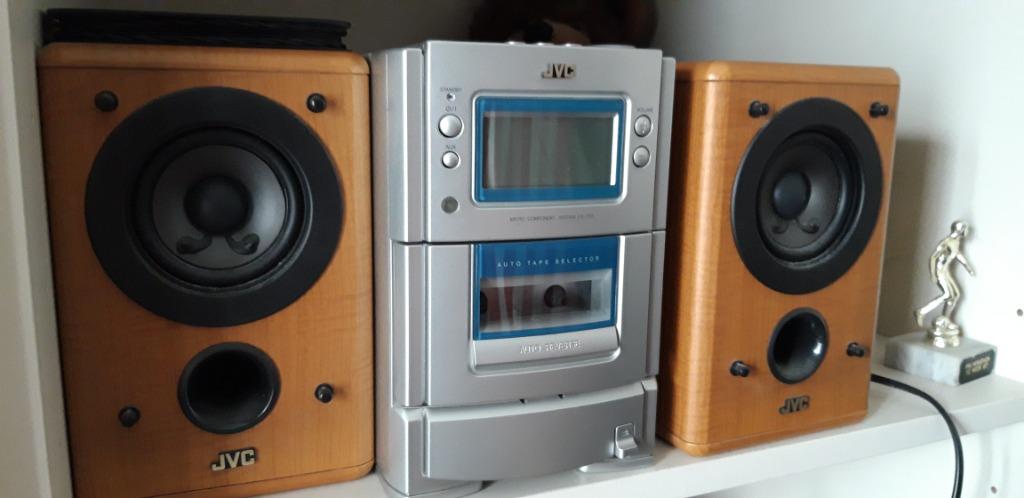 Micro keten JVC, Enlèvement, JVC