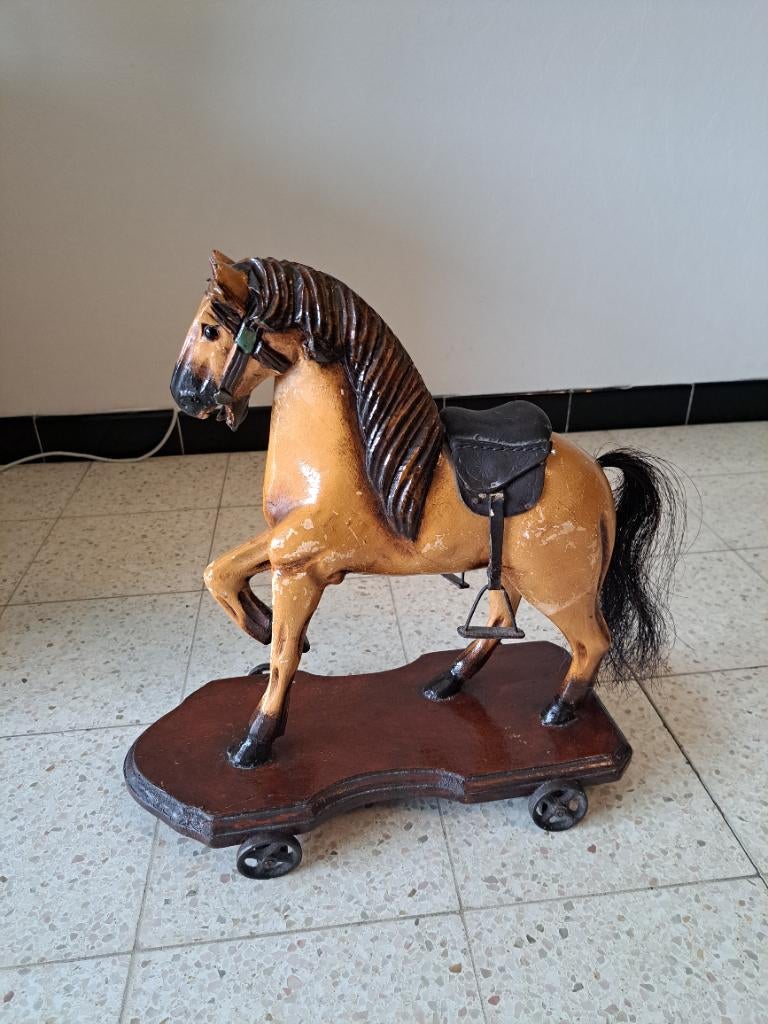 Antiek houten decoratie paard op wieltjes, Ophalen