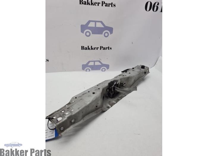 Chassisbalk voor van een Suzuki Grand Vitara, Auto-onderdelen, Ophanging en Onderstel, Suzuki, Gebruikt, 3 maanden garantie