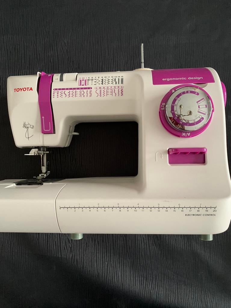 Naaimachine, Ophalen of Verzenden, Zo goed als nieuw, Naaimachine, Overige merken