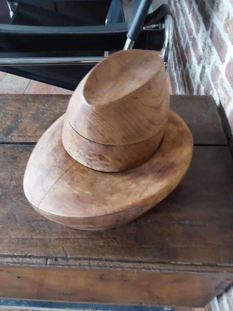 Moule en forme de module pour chapeaux, Enlèvement ou Envoi, Comme neuf, Chapeau