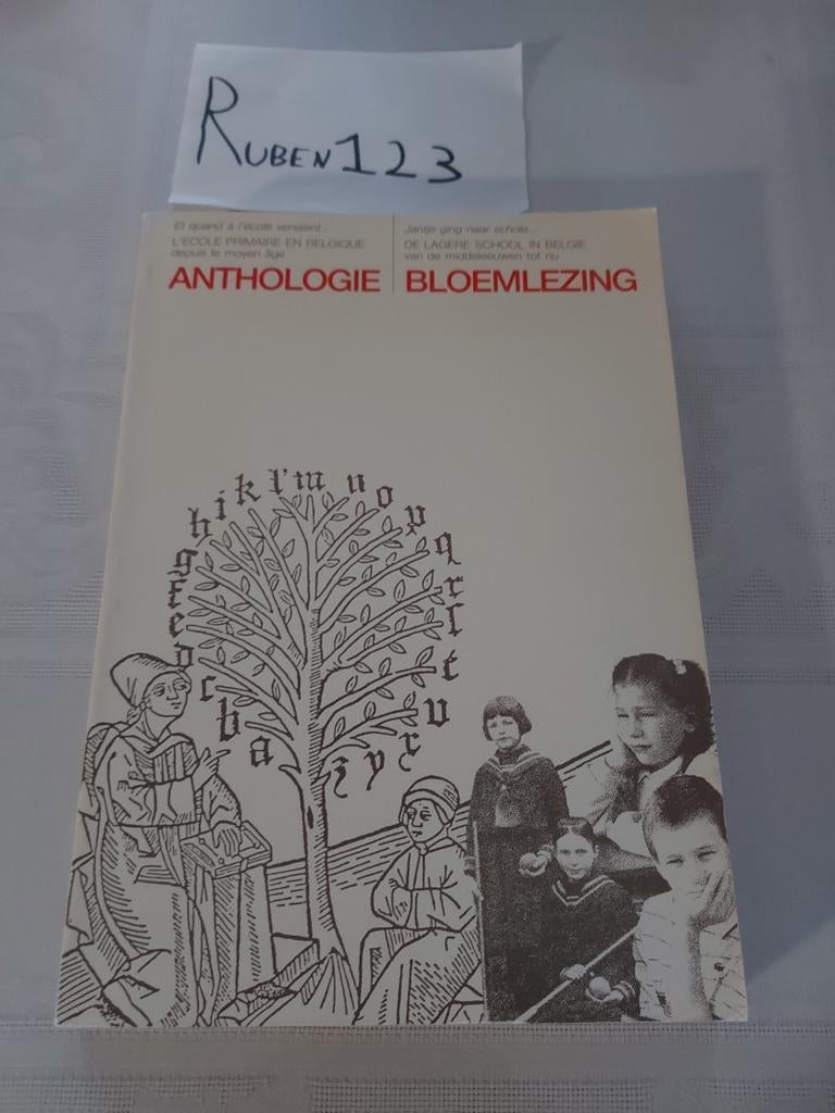 De lagere school in België van de middeleeuwen tot nu, Boeken, Ophalen of Verzenden, Zo goed als nieuw