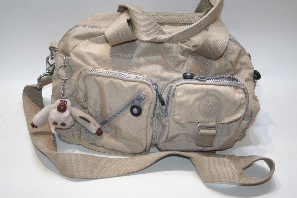 Kipling K 13636 Défea beige + singe Laurence en TBE, Enlèvement ou Envoi, Utilisé, Beige, Kipling