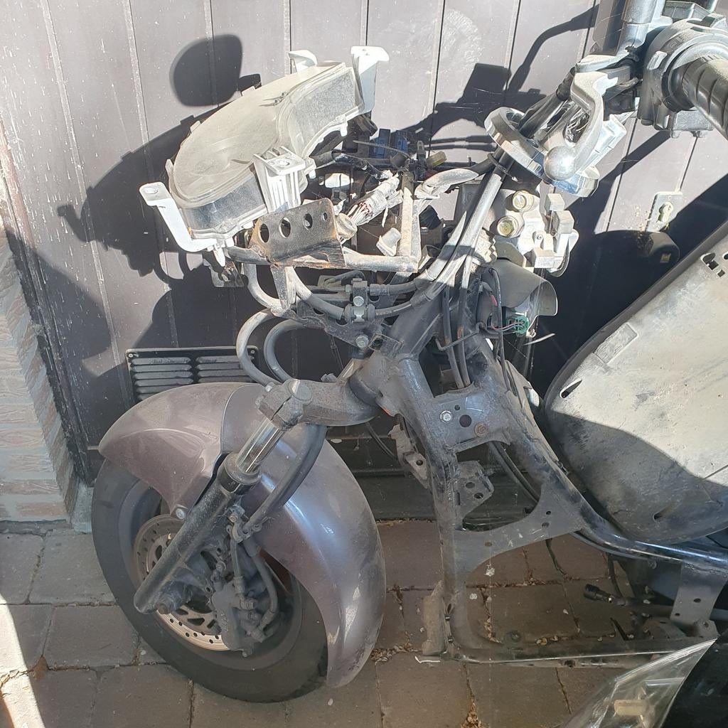 Pièces détachés honda Forza nss 250 - année 2005, Enlèvement, Utilisé