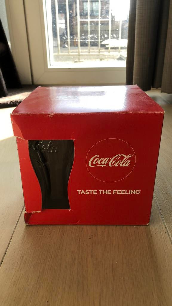 4 verres à Coca-Cola, Enlèvement, Neuf