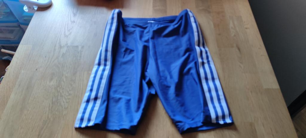 Adidas zwemshort zwembroek 15/16 jaar maat 176 NIEUW, Neuf, Adidas, Garçon ou Fille, Enlèvement ou Envoi