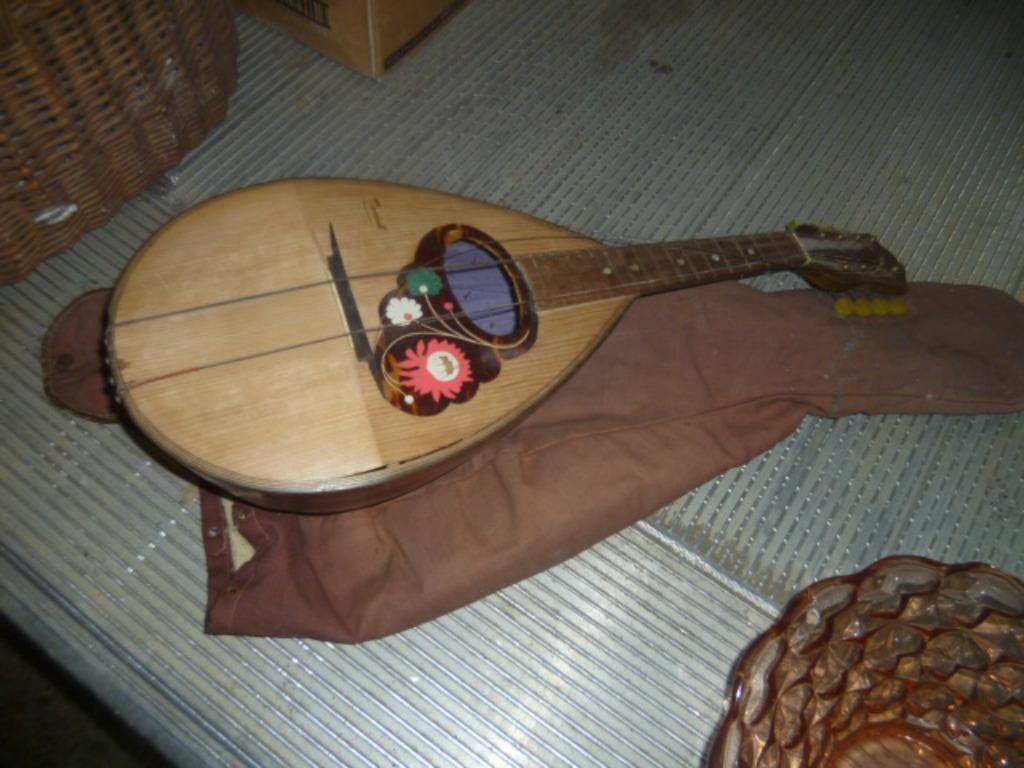 OUDE MANDOLINE, Antiquités & Art, Enlèvement