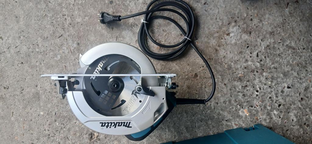 Makita cirkelzaag 190mm (Nieuw), Ophalen, Zo goed als nieuw