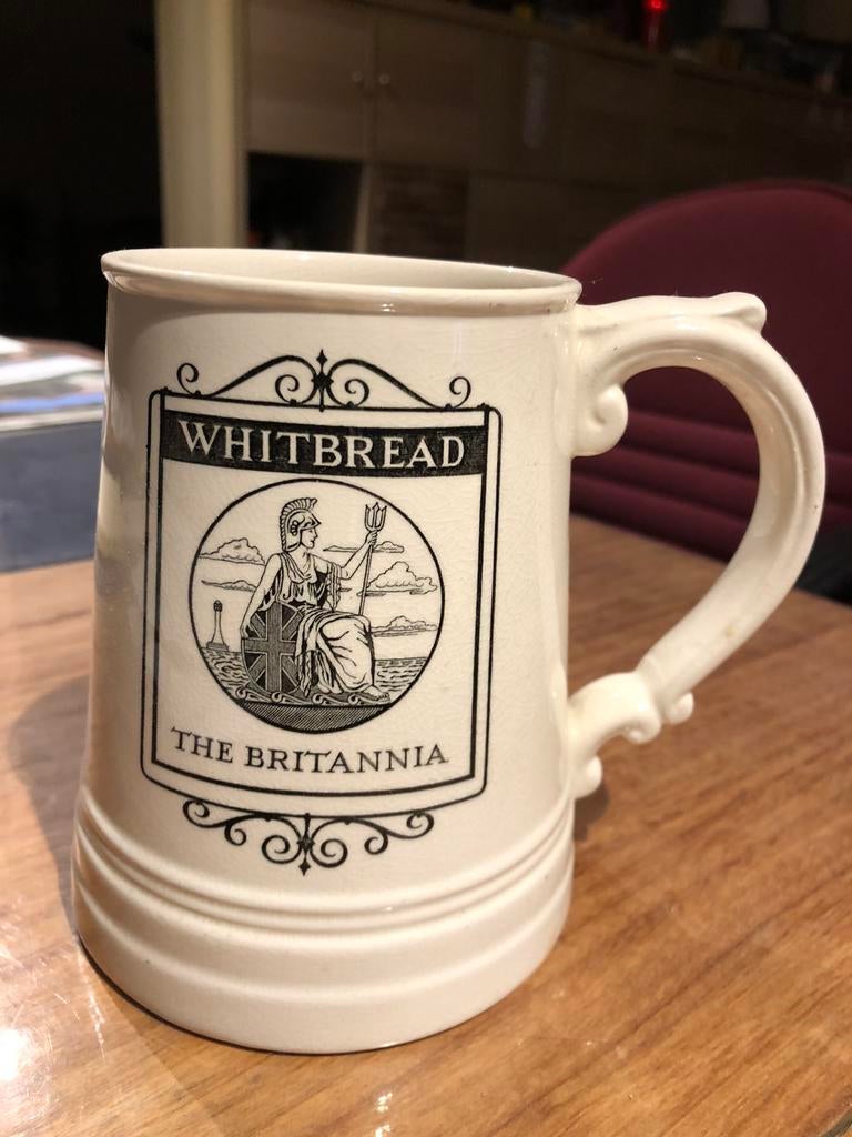 Whitbread - The Britannia - gobelet à bière, Collections, Marques & Objets publicitaires, Enlèvement ou Envoi