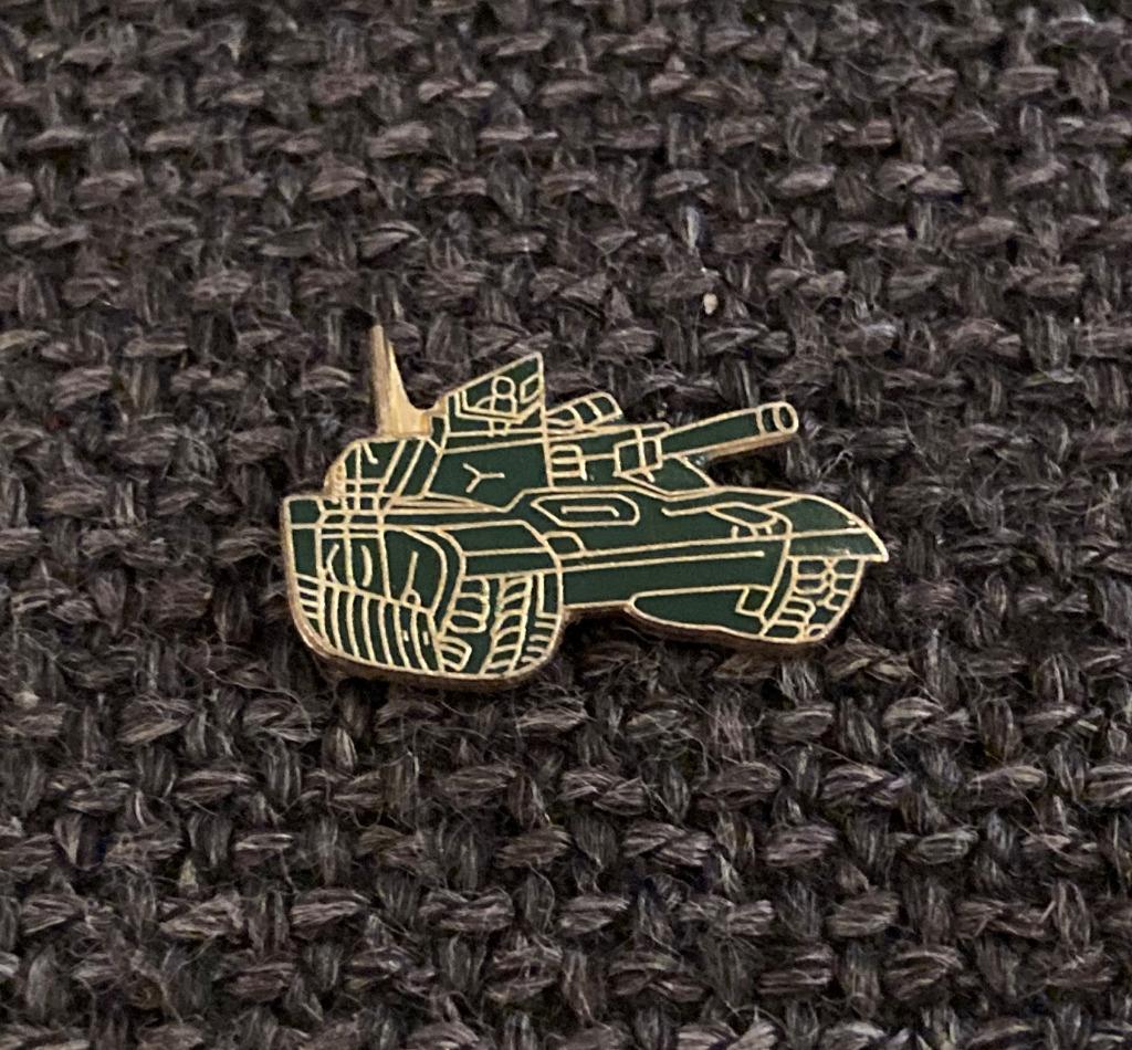 PIN - TANK - CHAR - LEGER - ARMÉE - ARMY, Envoi, Utilisé, Autres sujets/thèmes, Insigne ou Pin's